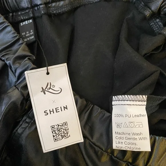 Nwt SHEIN Black Faux Leather Cargo Pants L - Picture 7 of 7